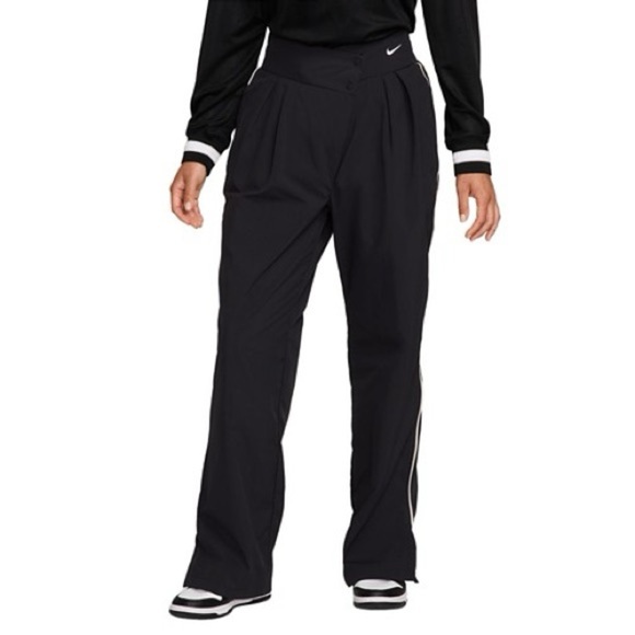 Women's Nike Sportswear Collection Mid-Rise Repel Asymmetrical-Waist Pants. NWT! - Picture 1 of 4